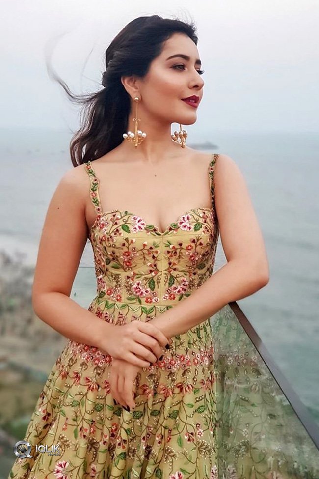 Raashi-Khanna